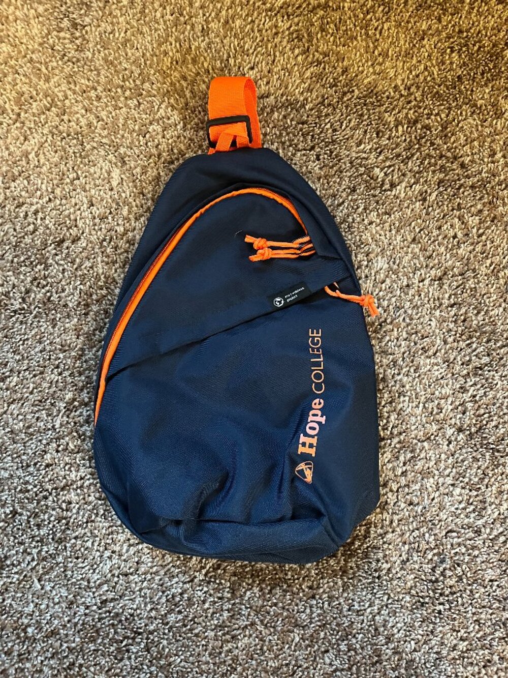 Hope College sling bag